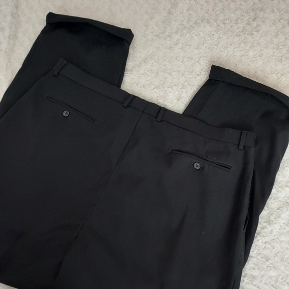 Trade in Motion Black Slacks Pants - size 44 x 32 - Picture 6 of 6